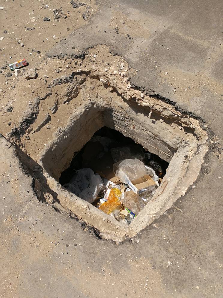 مواطن يشكو من ترك غرف محابس المياه مفتوحة فى مدينة المعراج بالمعادى انفراد مواطن يشكو من ترك غرف محابس المياه مفتوحة فى مدينة المعراج بالمعادى انفراد